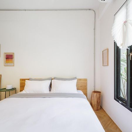 Wabisabi Bangkok 3 Min To Train Station Hotel Exterior photo