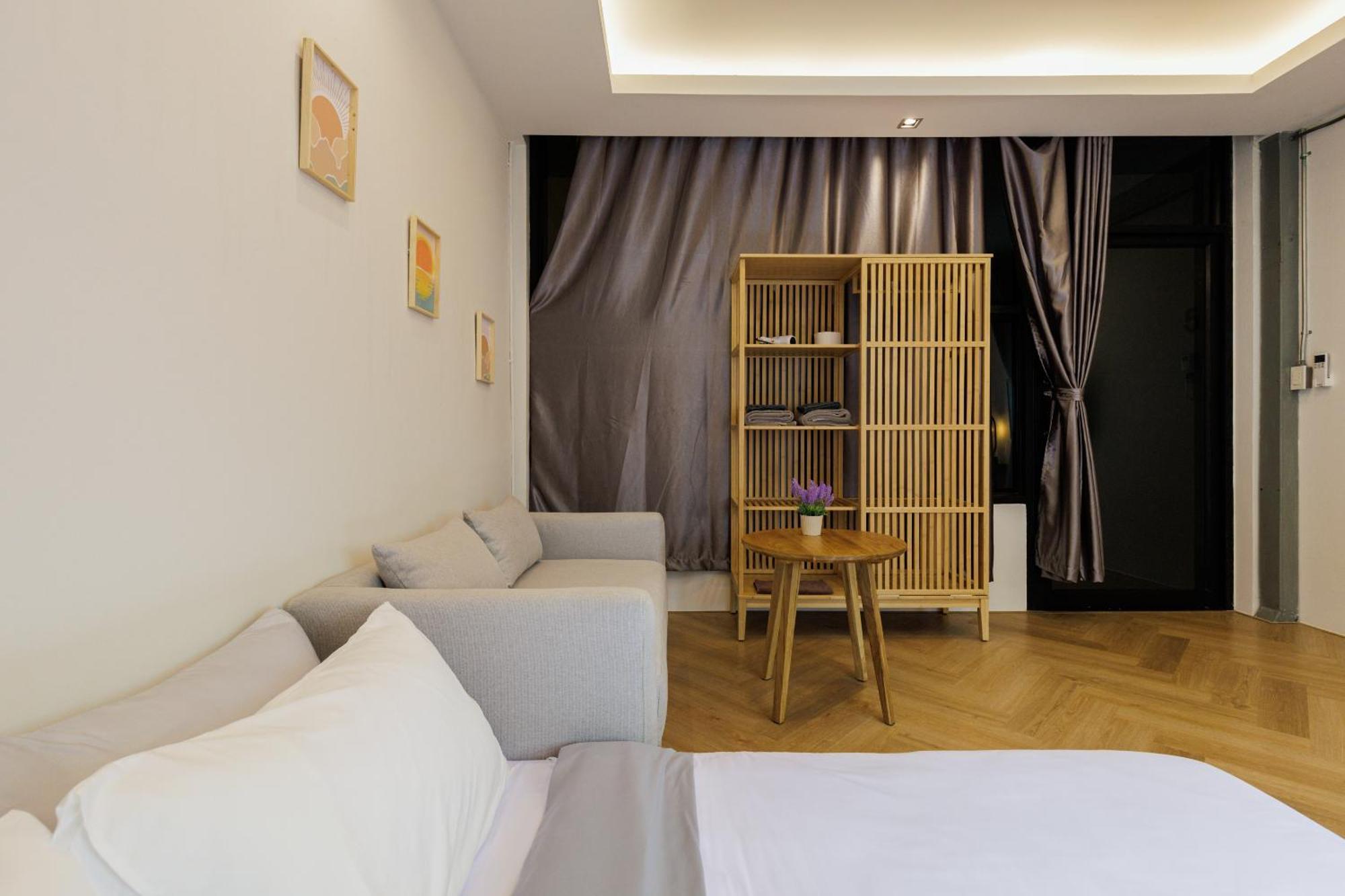 Wabisabi Bangkok 3 Min To Train Station Hotel Exterior photo